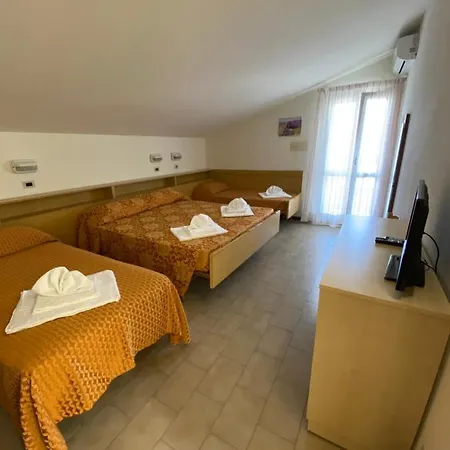 Granada 3*