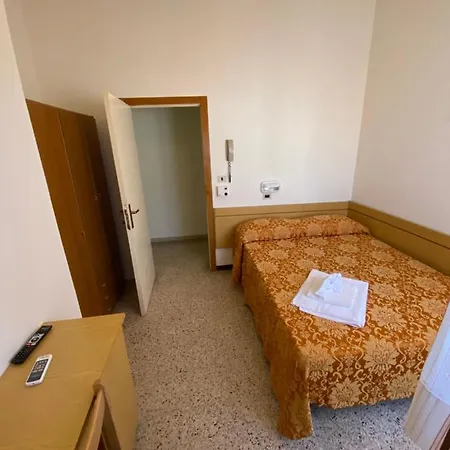 Hotel Granada 3*