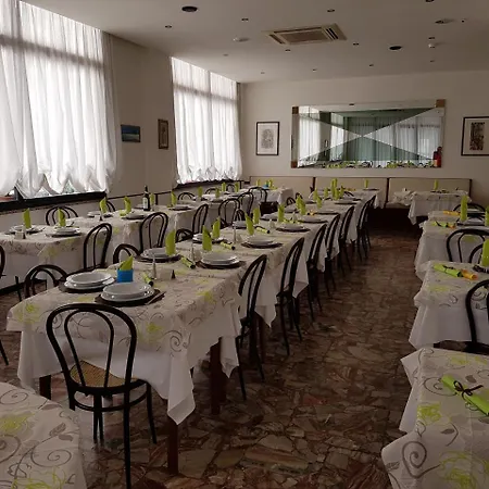 Granada Hotel 3*