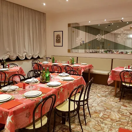 Granada Hotel 3*
