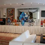 Granada ホテル 3*